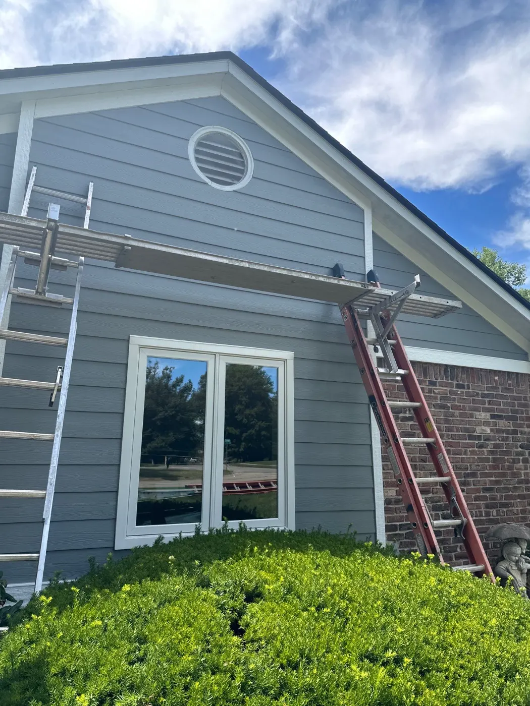 Siding by Wood Wind Siding Company near Meridian Hills, IN